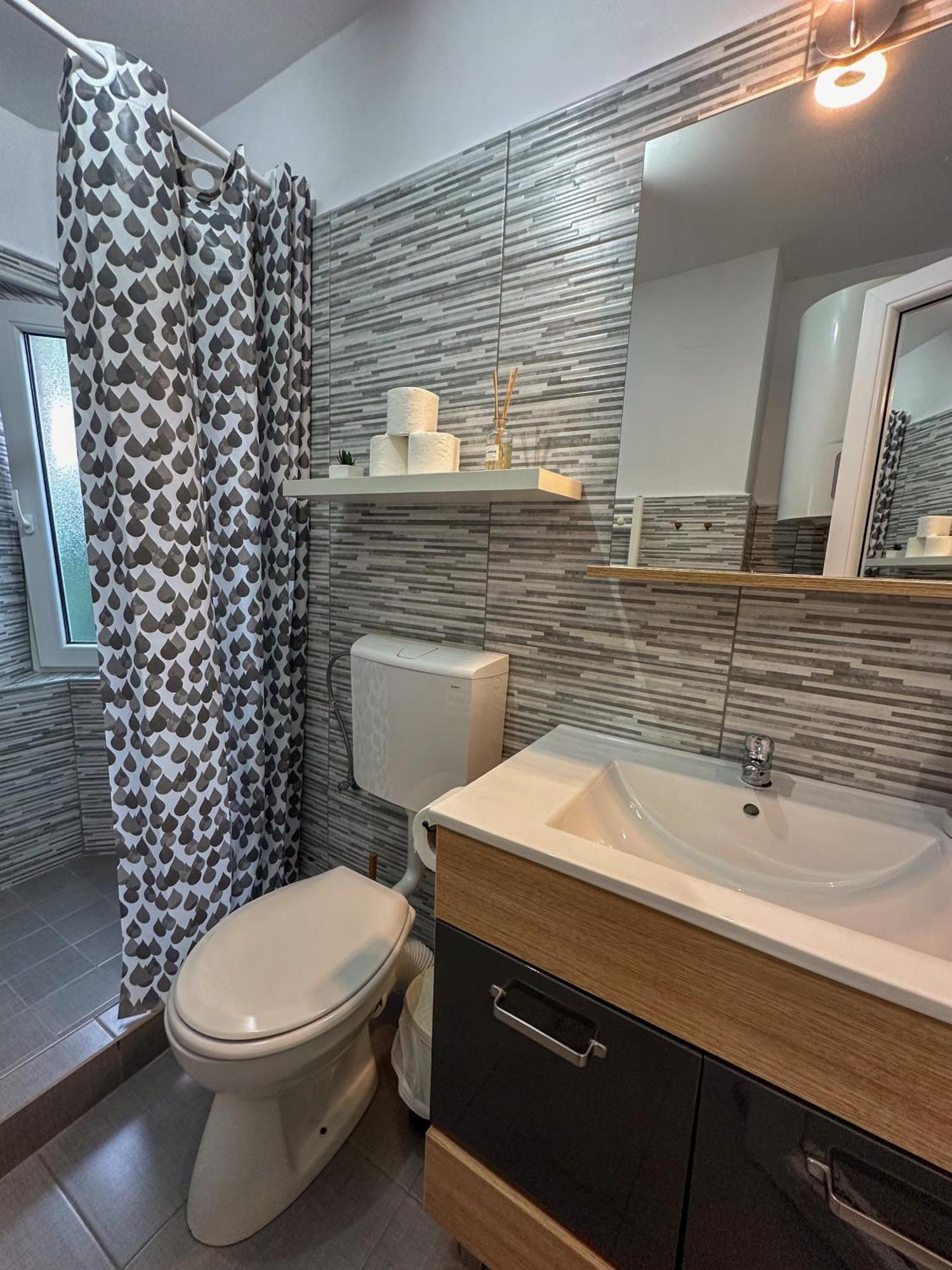 Serenity House Apartments 锡比乌 客房 照片