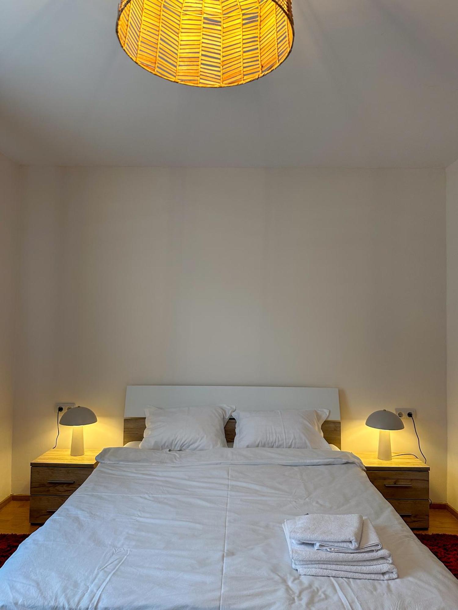 Serenity House Apartments 锡比乌 客房 照片