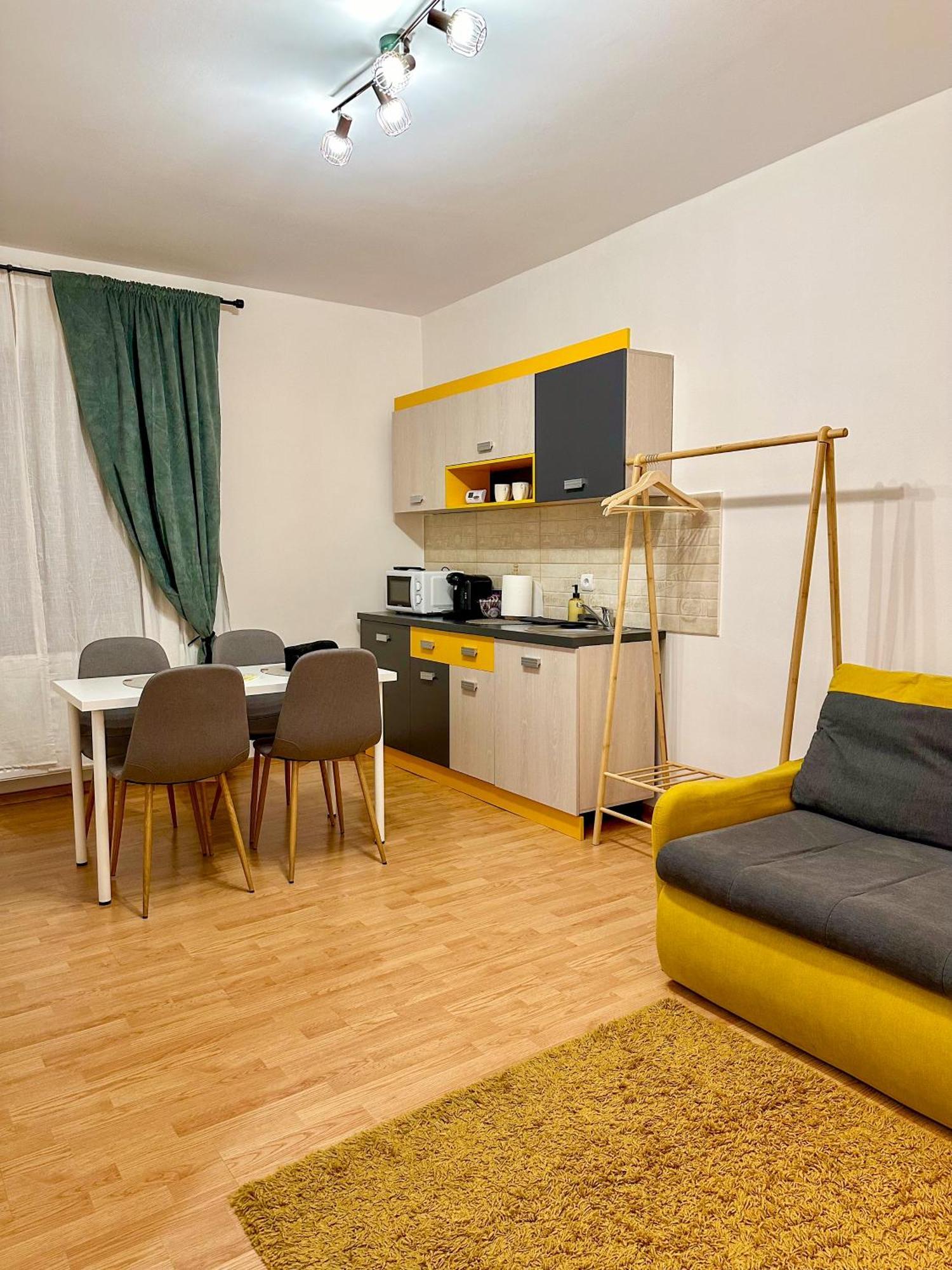 Serenity House Apartments 锡比乌 客房 照片