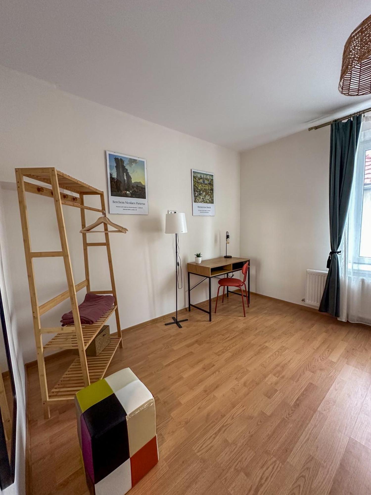 Serenity House Apartments 锡比乌 客房 照片