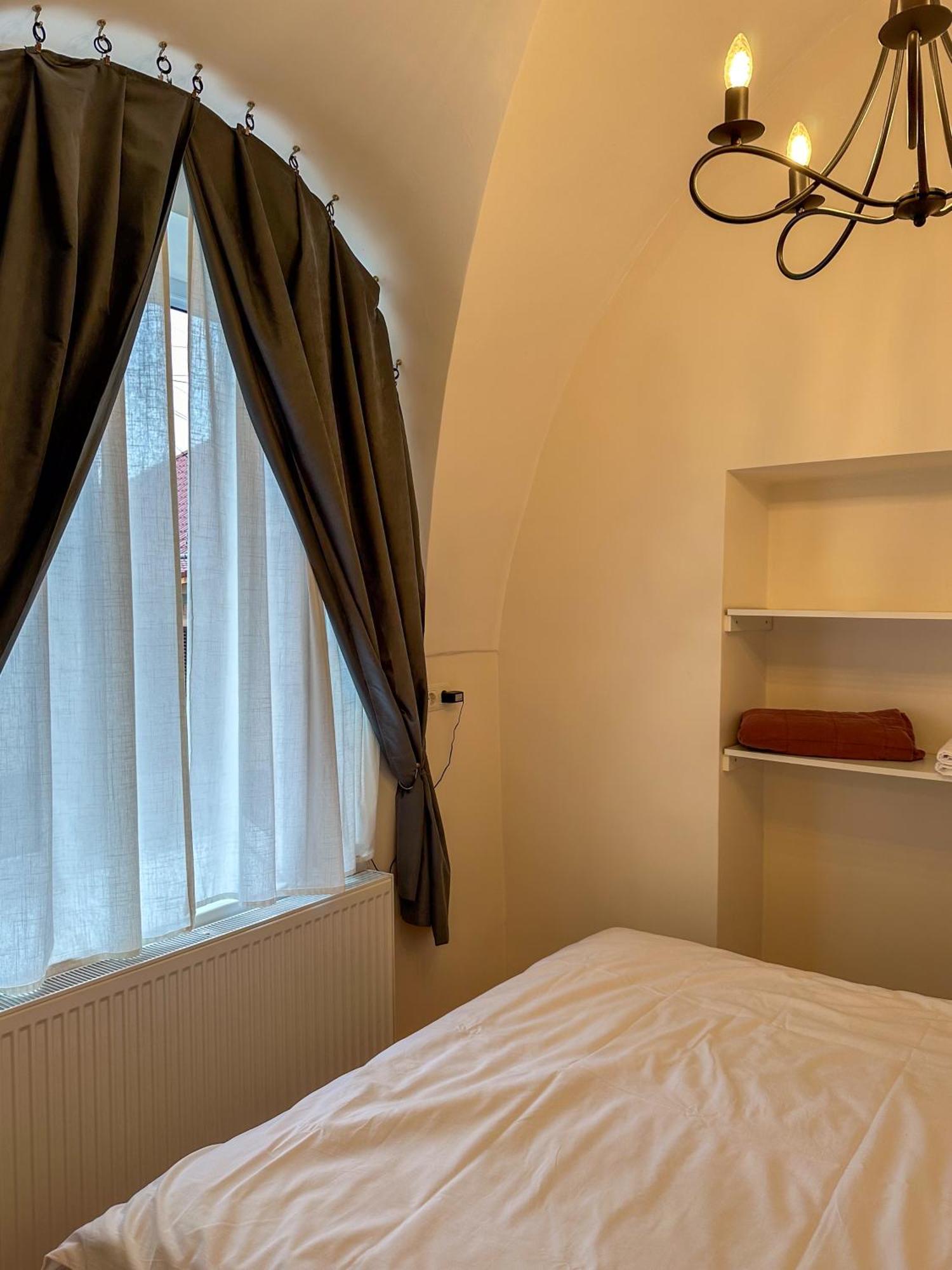 Serenity House Apartments 锡比乌 客房 照片